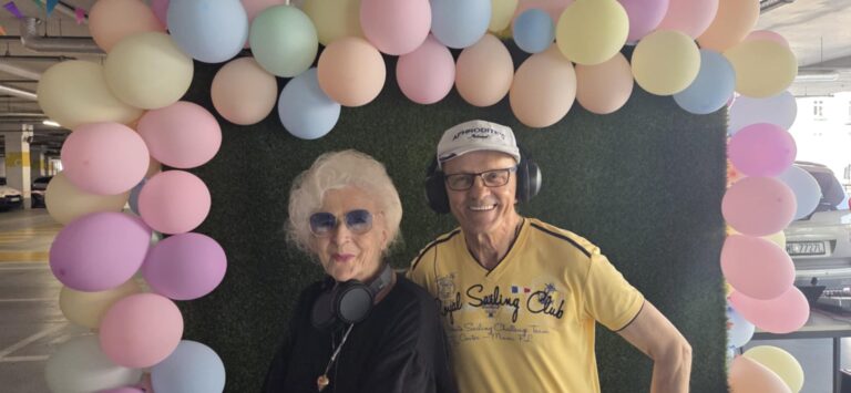 DJ Vika oraz DJ Kriss zapraszają na Mazowiecki Festiwal Seniorów.