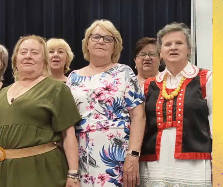 Członkowie Uniwersytetu Trzeciego Wieku Kurpiowscy Studenci z Kadzidła Centrum Kultury Kurpiowskiej im. Ks. Mieczysława Mieszki zapraszają na festiwal