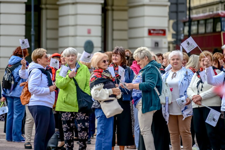 💬 Co oferuje powiat garwoliński osobom 60+?