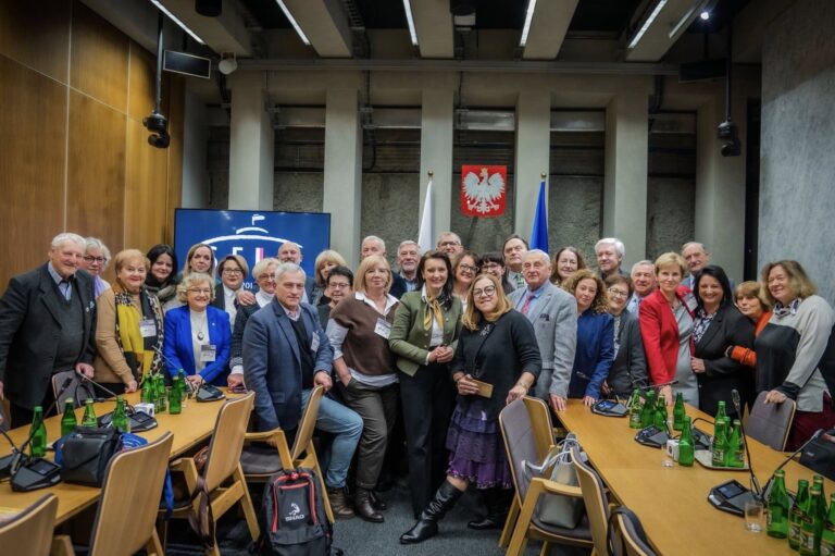 W Sejmie RP o przyszłości polityki senioralnej. Program „Aktywni Seniorzy – ASY” w centrum uwagi